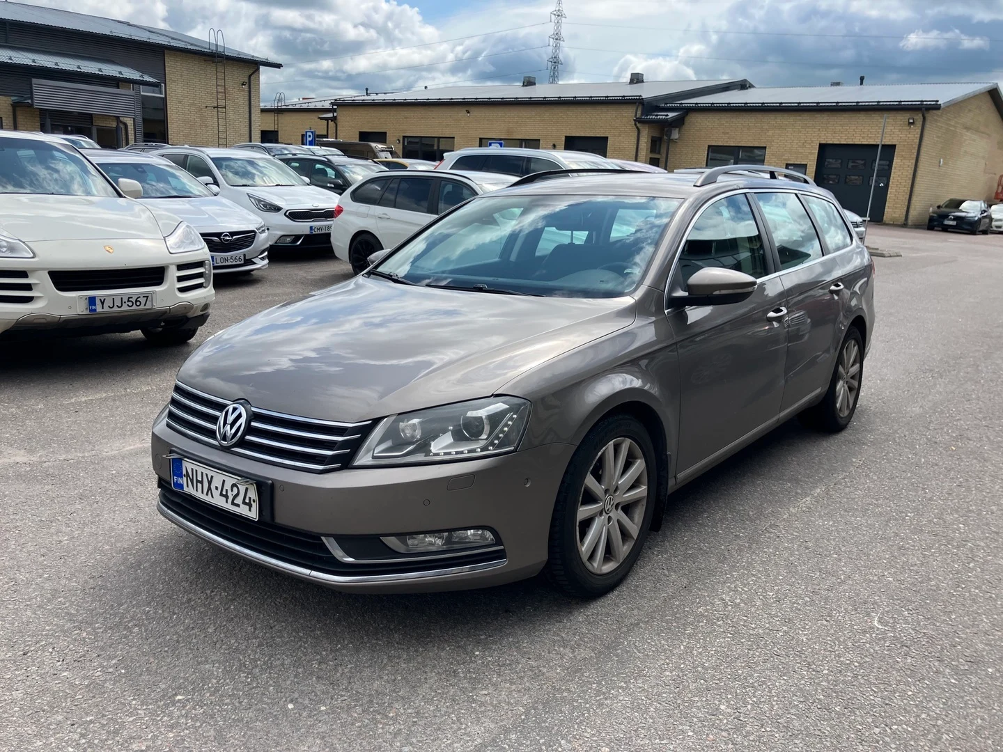 Car Image - 289ddDHBH8cvAPfyo03Eqr