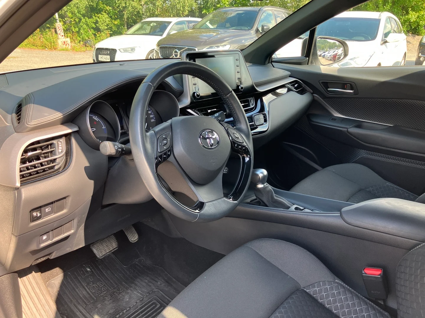Car Image - 3Ha1hQueEcNVlEUo60xIfp
