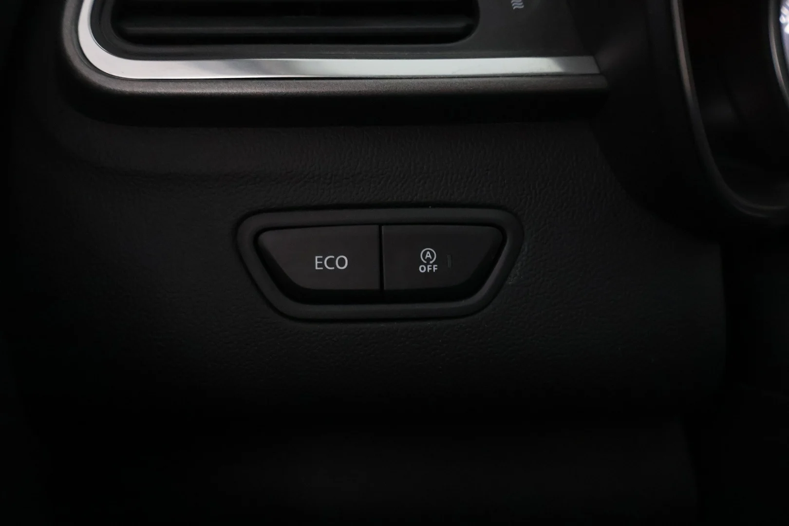 Car Image - 6WdENnbWxJSa7XJcKftcBg