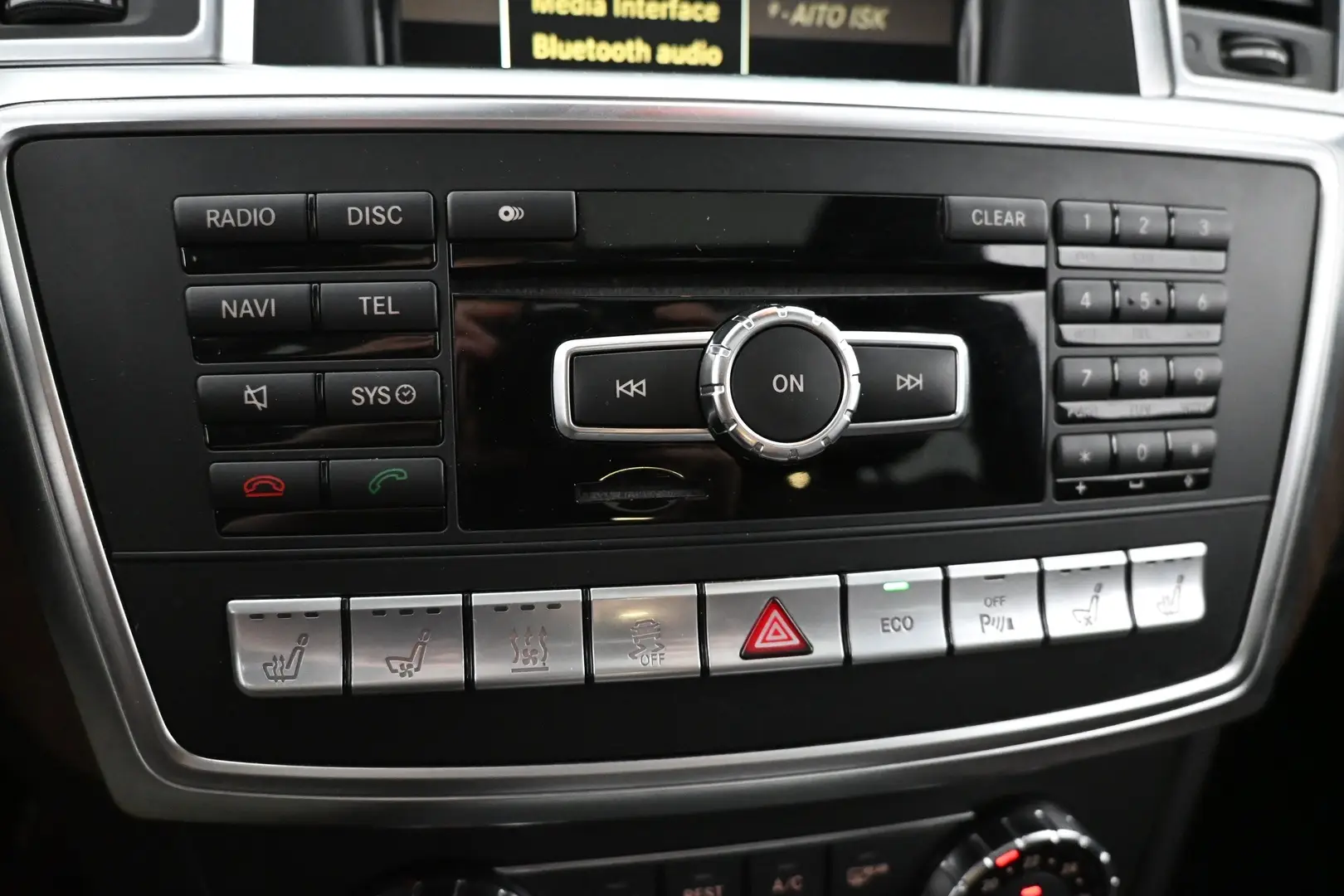 Car Image - 2H32mxr6qkgfHvuxbibUSz
