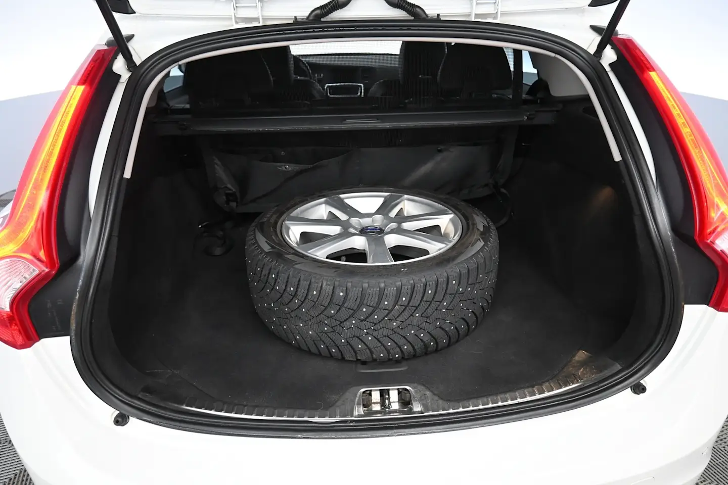 Car Image - 6JhDgodQqb0ZUCxAJBStbl