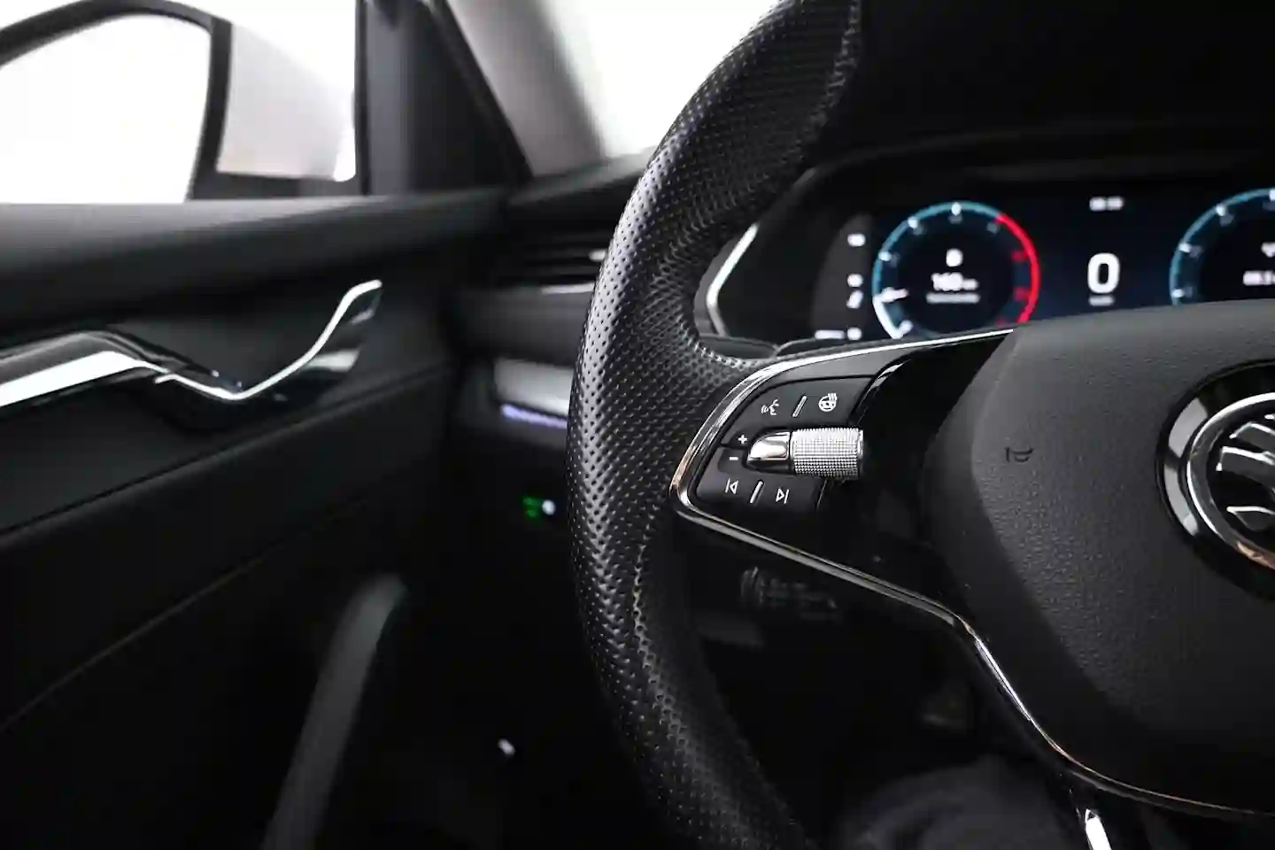 Car Image - 6XeA0b06bw9nk51Wm1dbvk