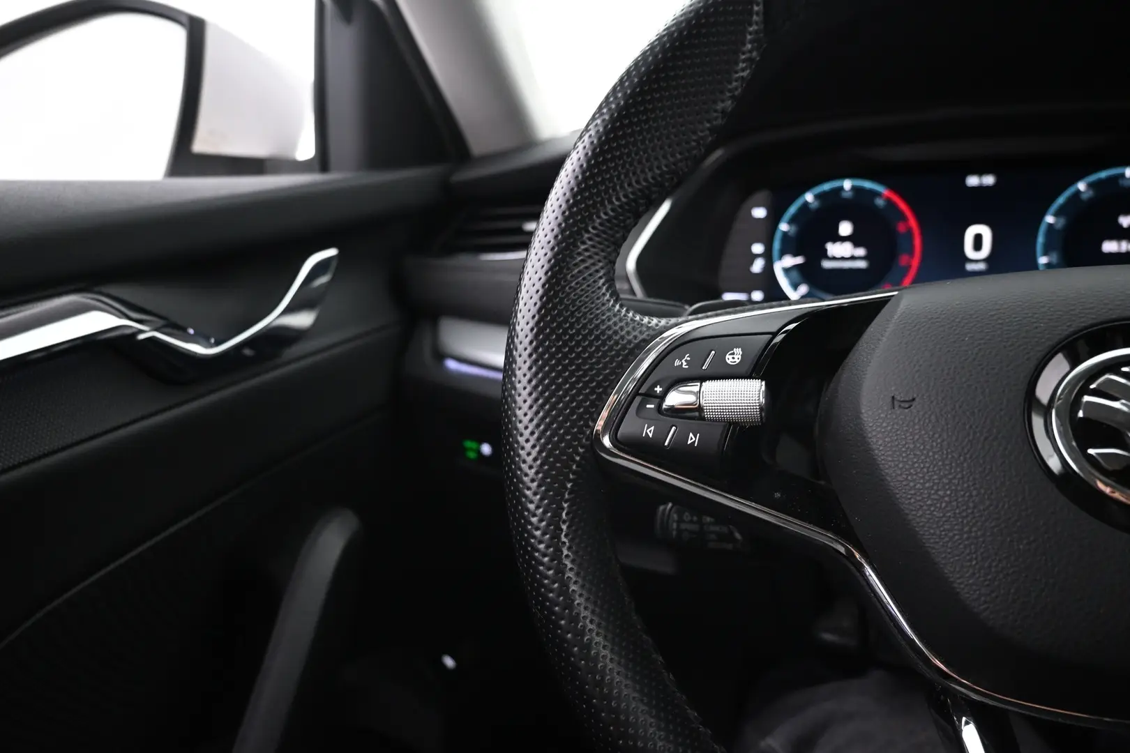 Car Image - 6XeA0b06bw9nk51Wm1dbvk