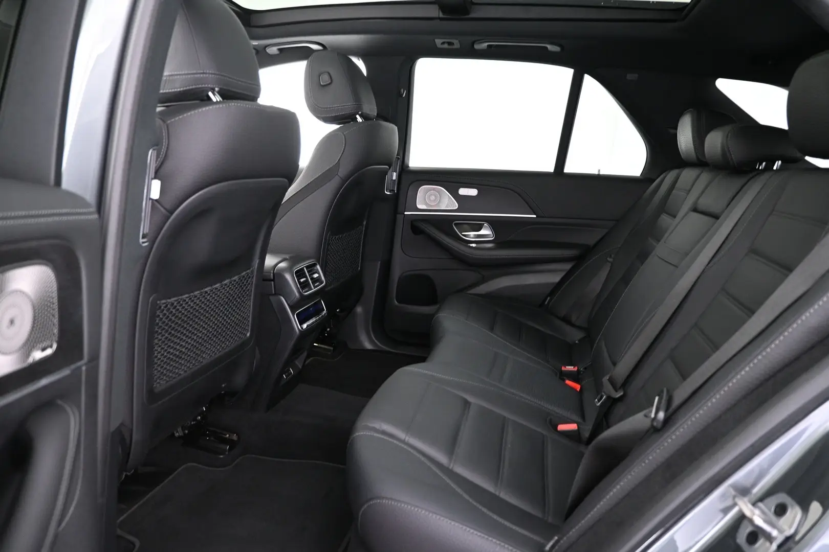 Car Image - 3FqkHhdu4wVBHV0i10a7ec