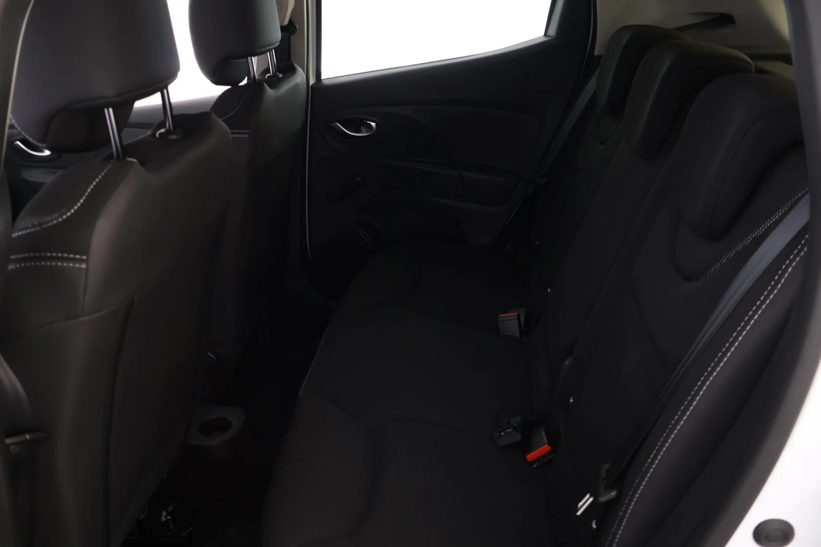 Car Image - 1KbG6rAYnoddXTHEFgBUAQ