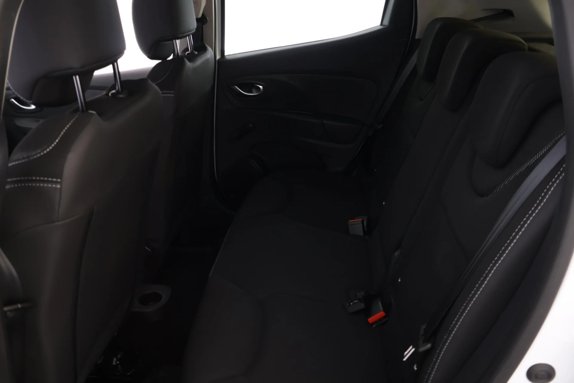 Car Image - 1KbG6rAYnoddXTHEFgBUAQ