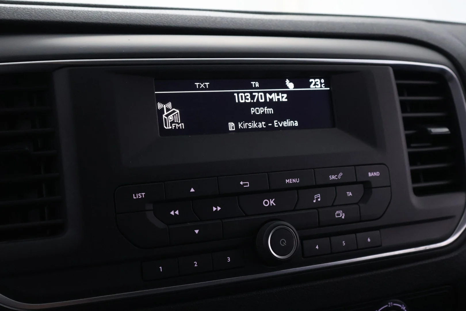 Car Image - 1jWOcEUQr0foGIJOD8Esfb