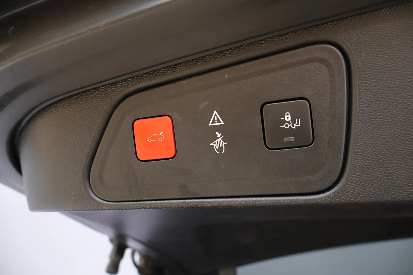 Car Image - 1OUUnN4o83VyRTfhrpc3vt