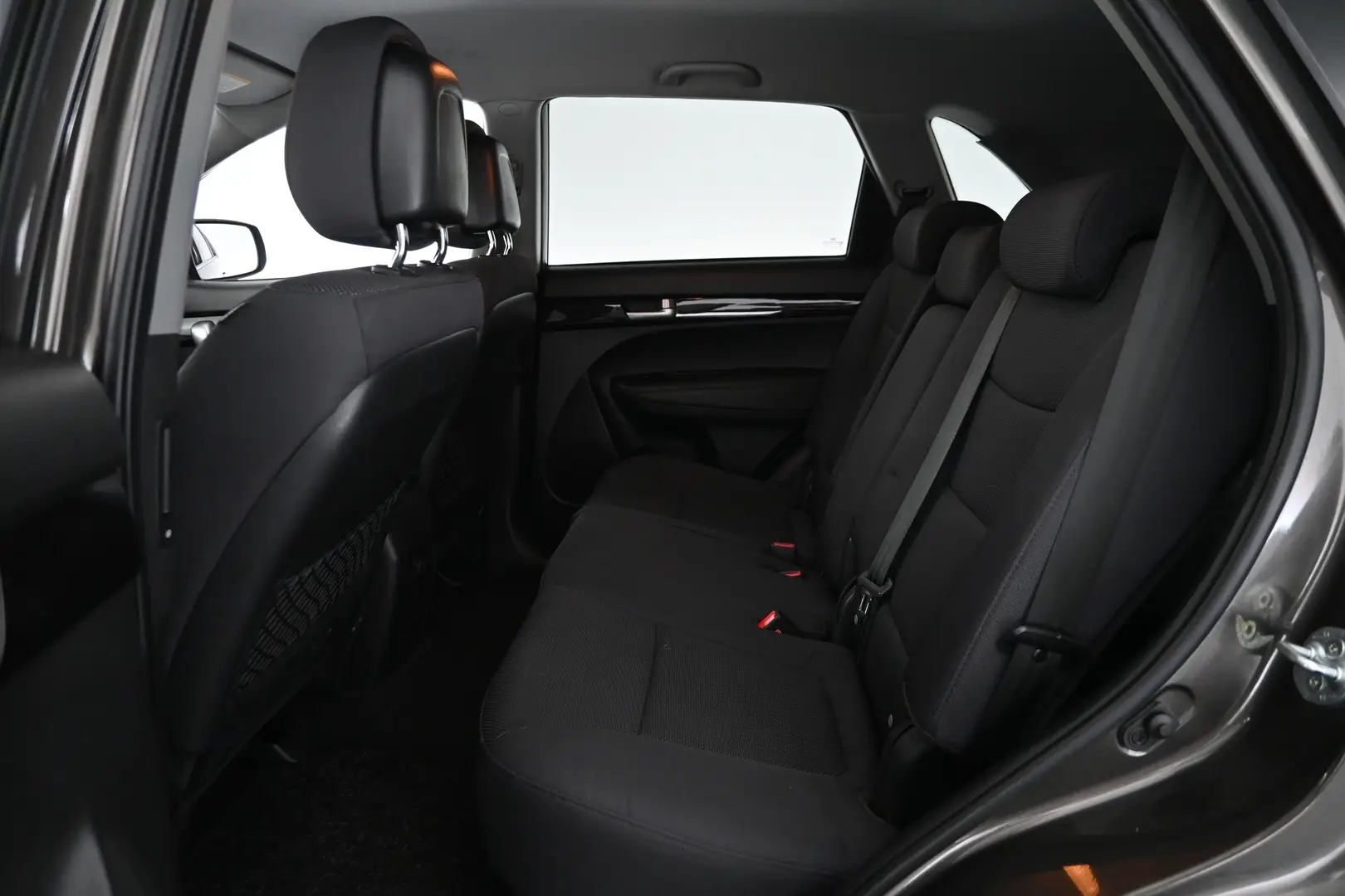 Car Image - 27xjf2TPpVvyIFDcXqJ9LB