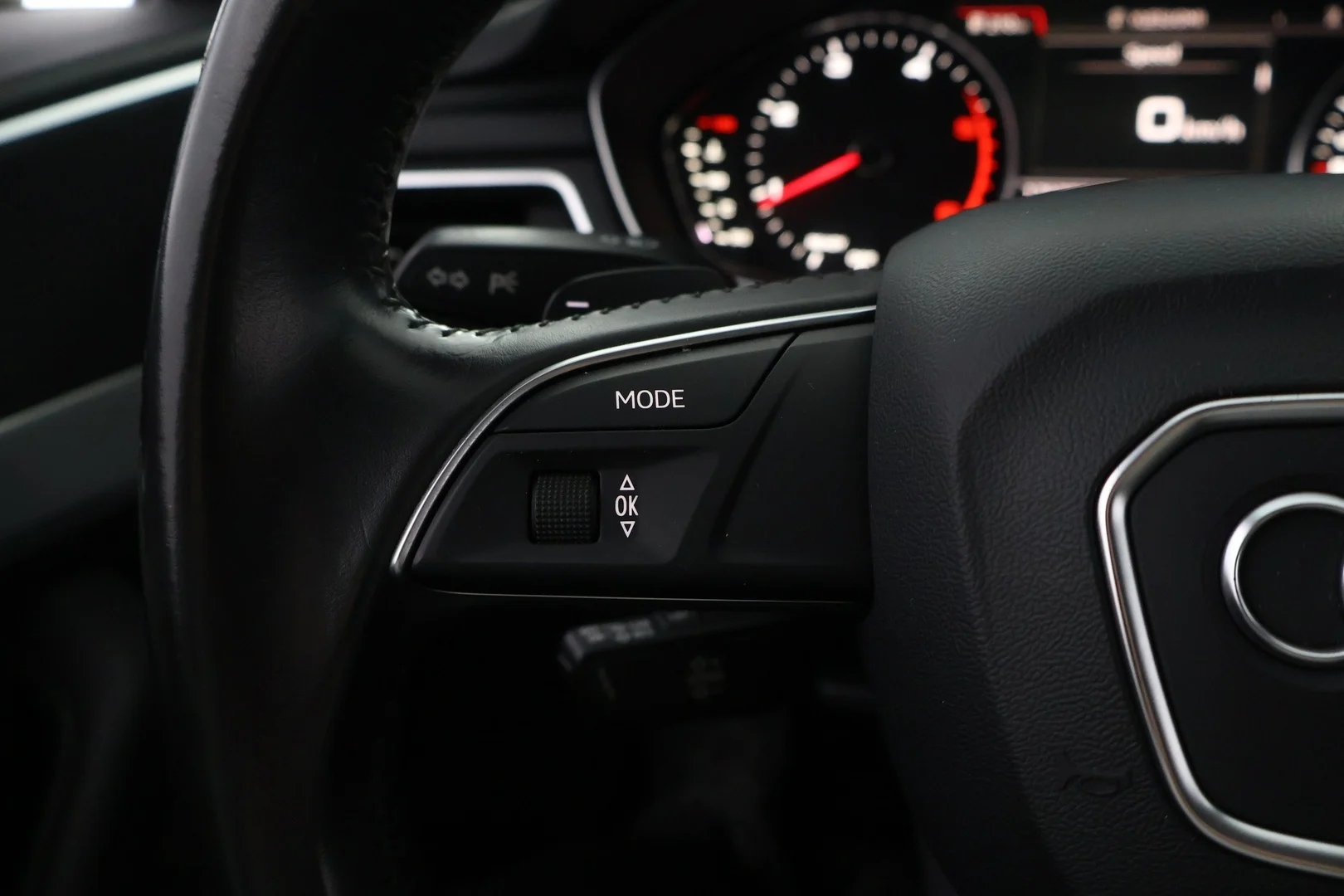 Car Image - ZFoNA7uoi1W0VLLggmUvd