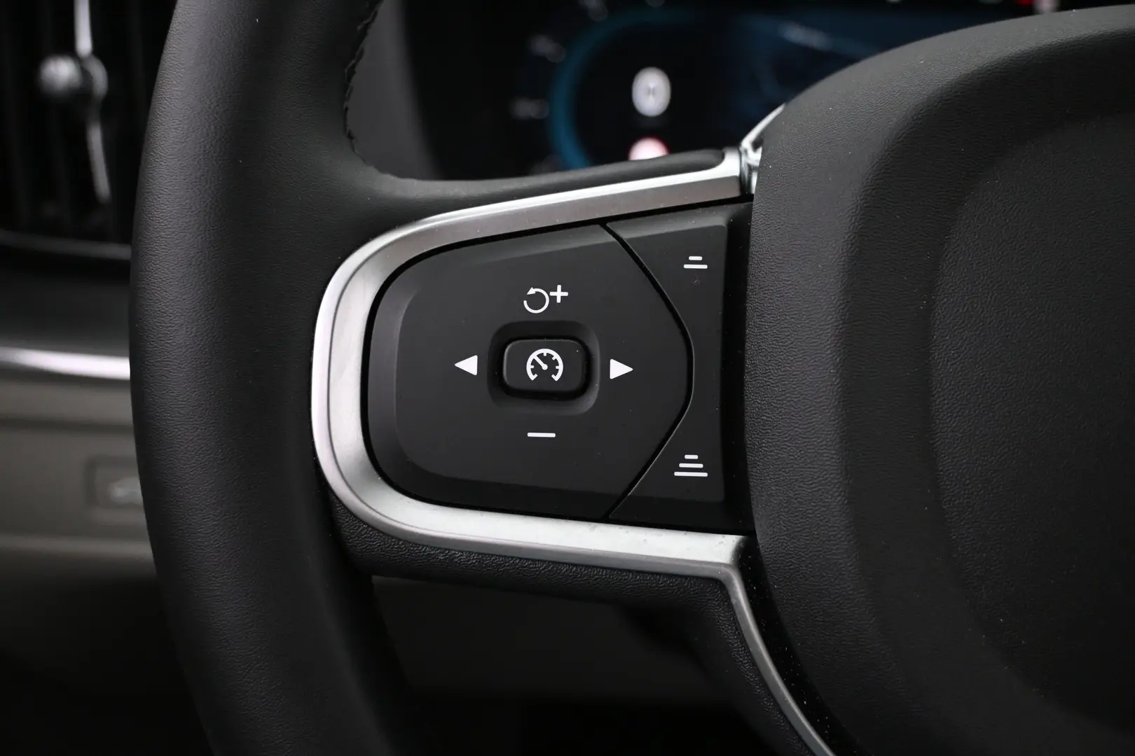Car Image - 621FMRYXPpgxaiUq0tdUYc