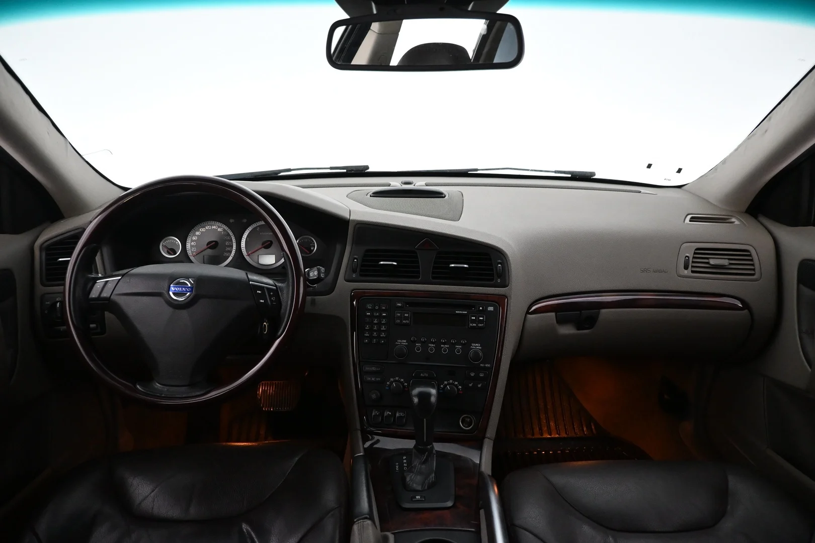 Car Image - 7rfBoU3R8rLbPtXGH7G3fj