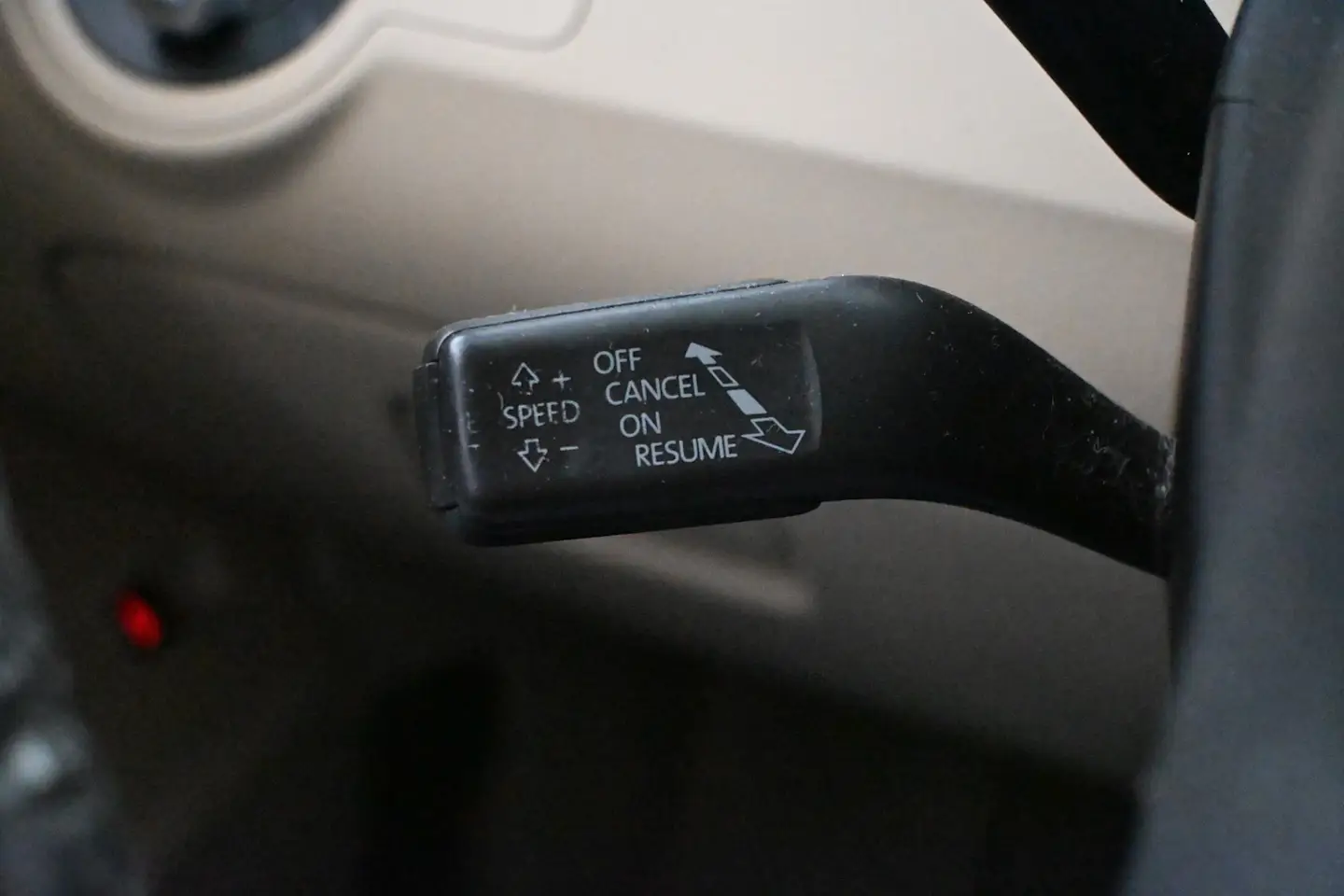 Car Image - 7bat9Fx4IAwXarvBdCxpWC