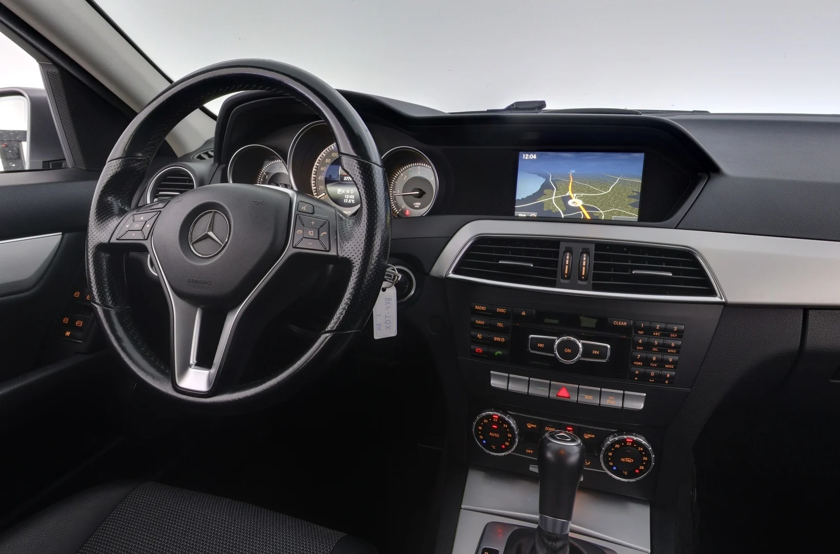 Car Image - 29jZeqoKTEm3j8nBN5vtSs