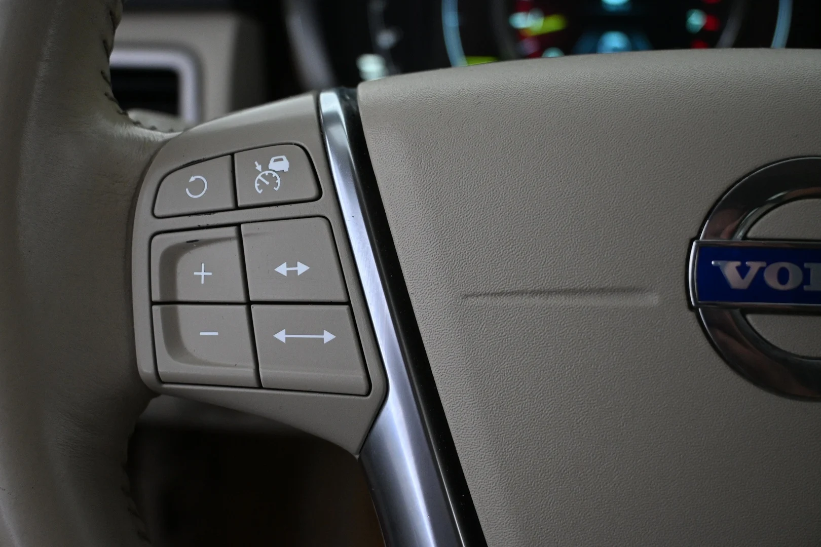 Car Image - 17kFJakzZMDg370pjiC2z4