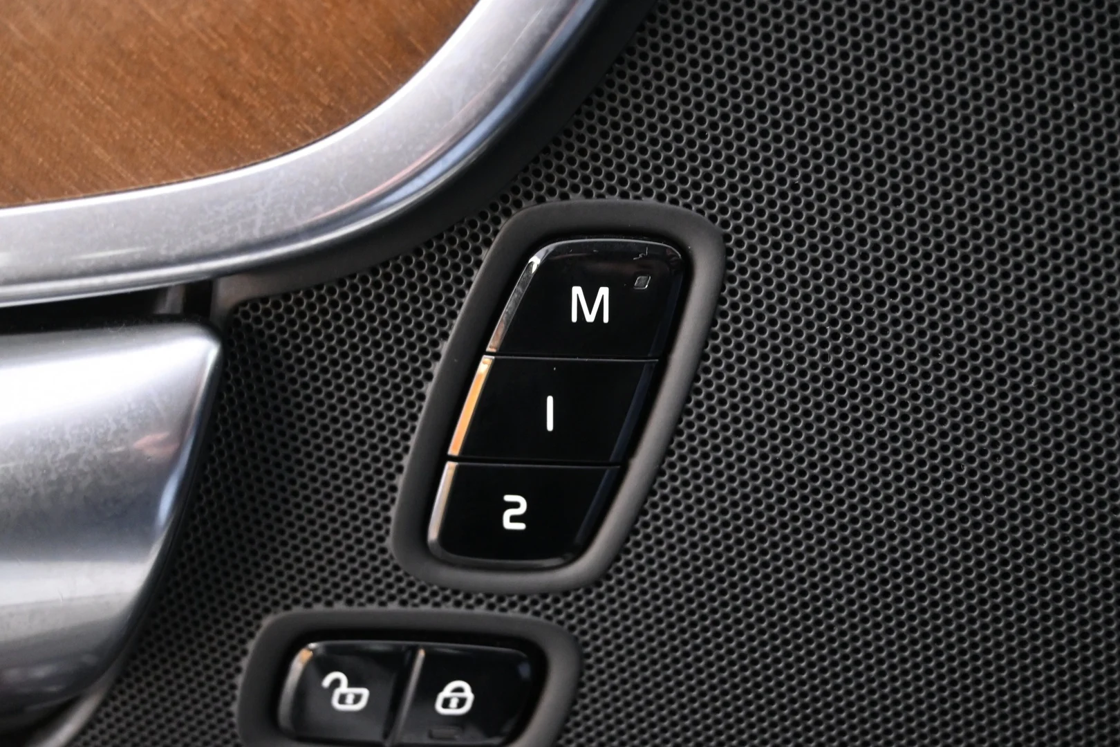 Car Image - 1HXbc7IJ7gsmC6kgWPE2Za