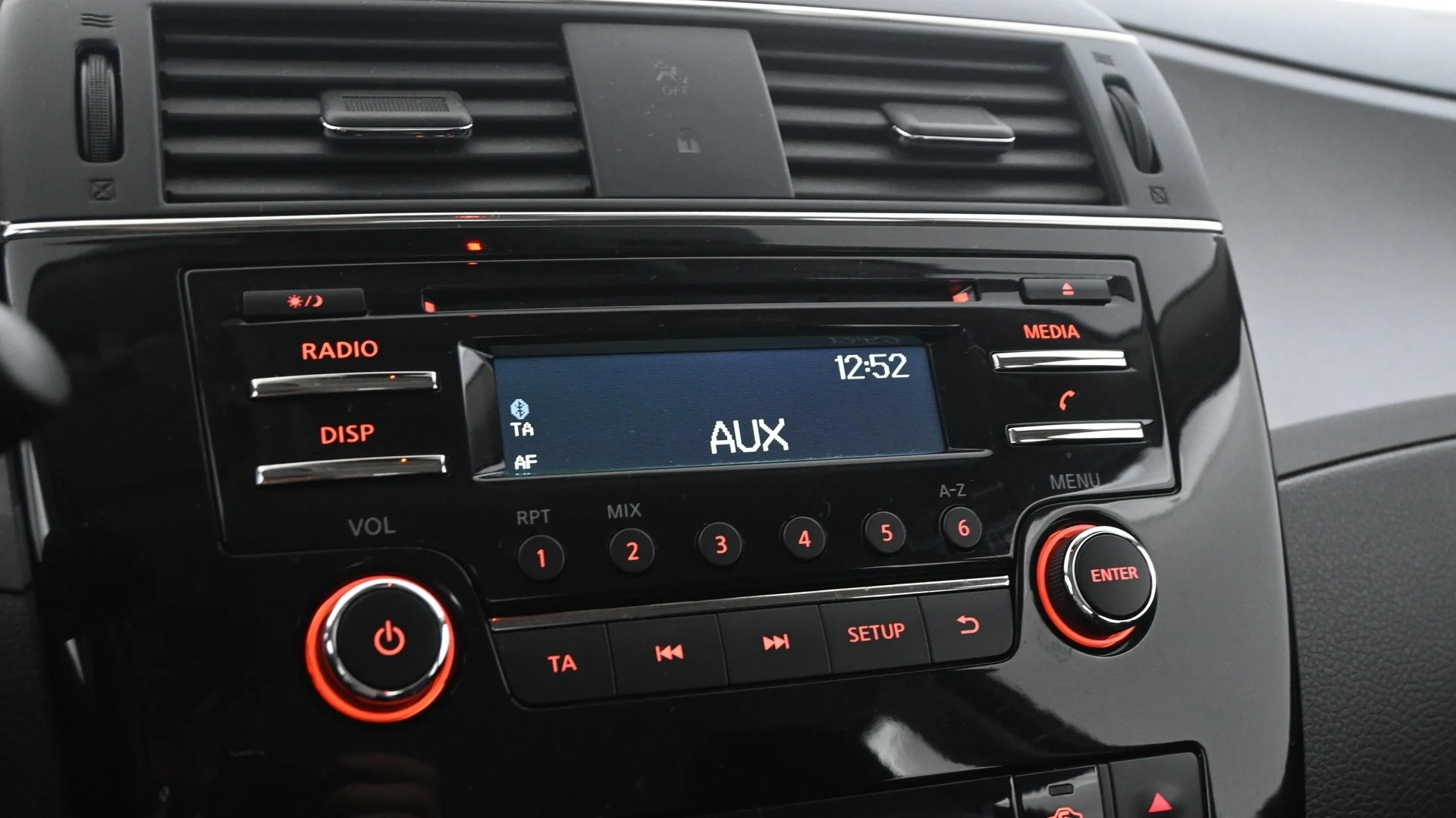Car Image - tNLVwS9nql3nJuqbJsWyU