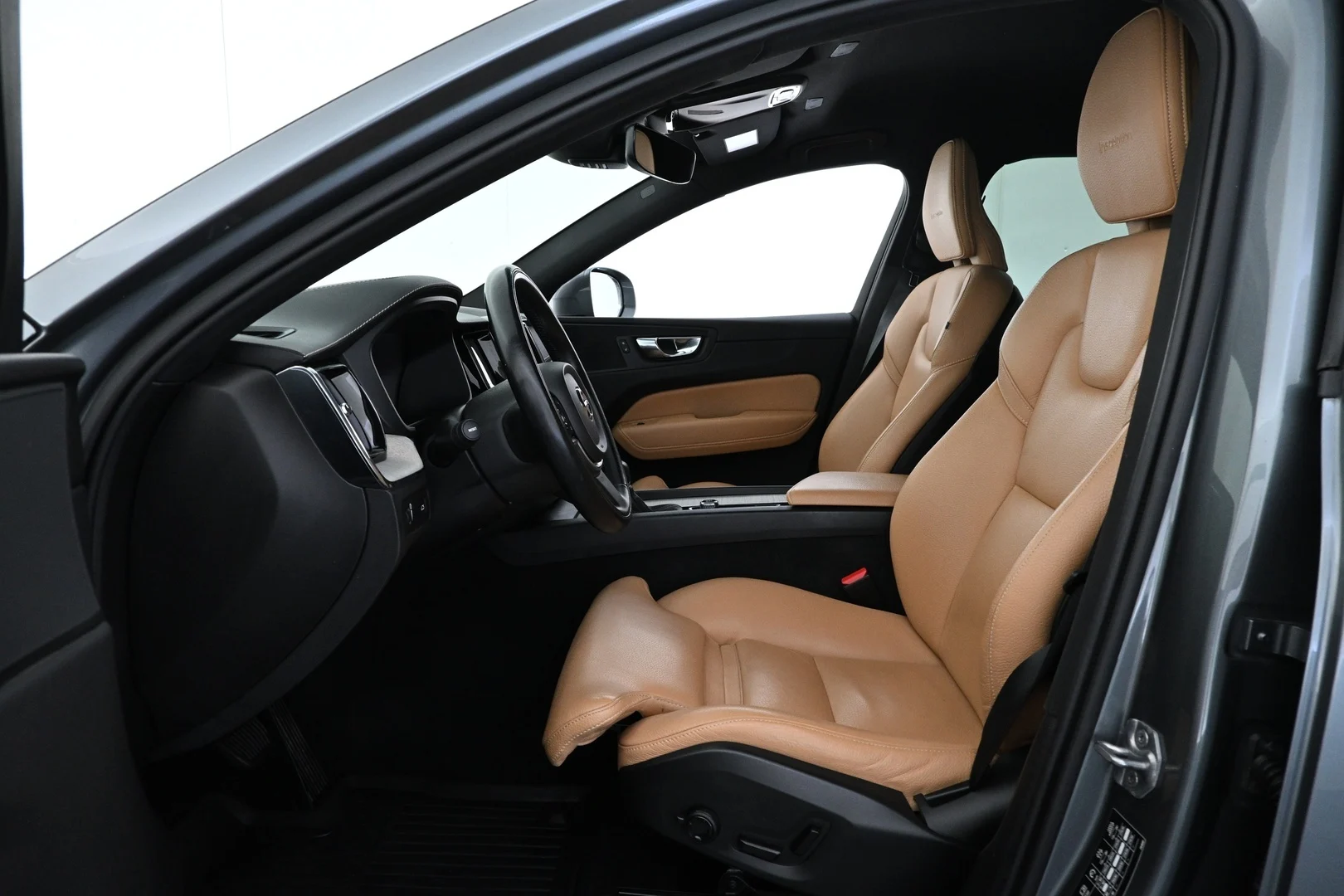 Car Image - 6n7DbnnDnJ0HikuwGhZUDe