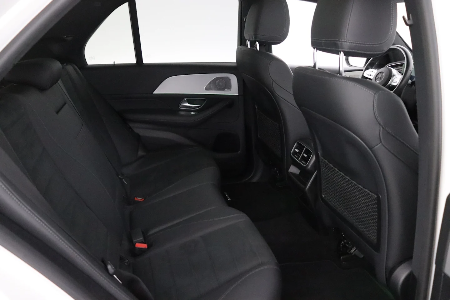 Car Image - 2NsUQdo8wbBNBdrLOJs6vq