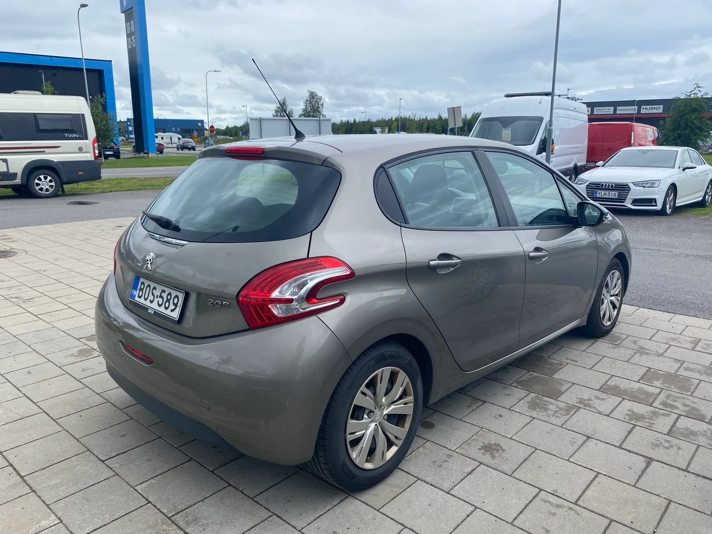 Car Image - 6O6W6jFKvfQdHg9EP7IQuC