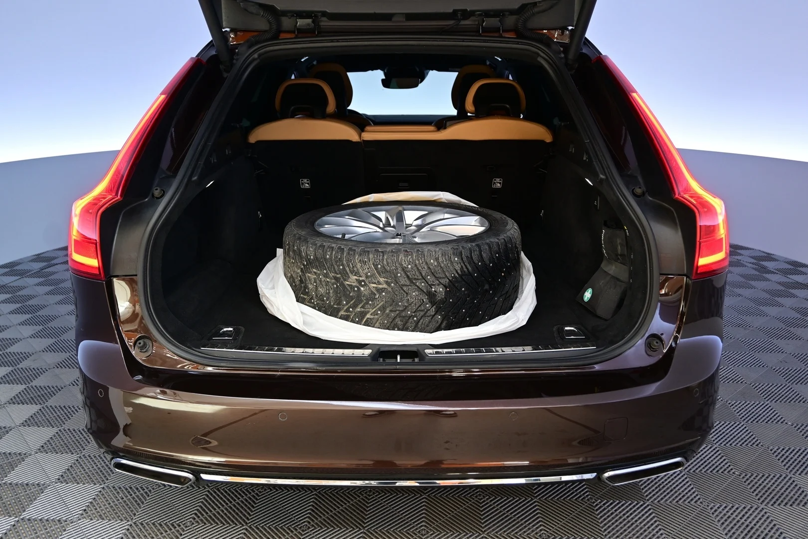 Car Image - 45VTkFb6jLwHM0J3XCWz4V