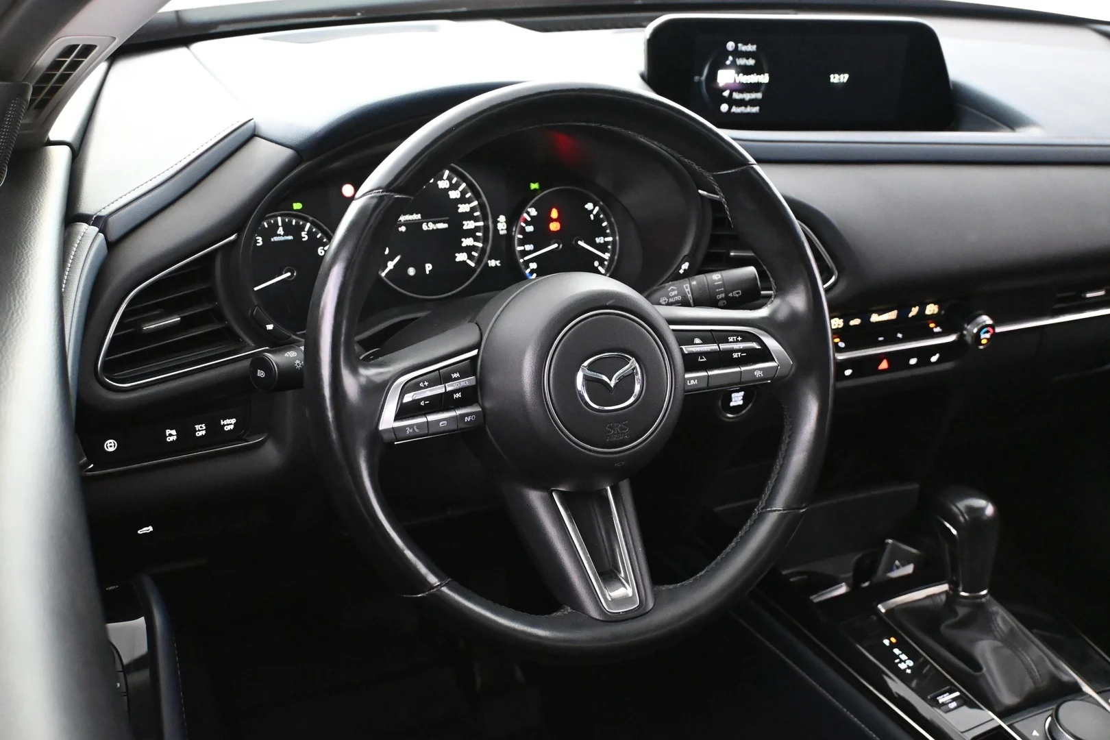 Car Image - Aj5P9XmHDsNuKAKDMcPtd