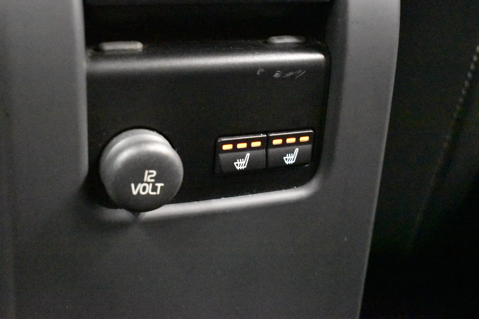 Car Image - 4bYq9UoQ8lRd1jHMyWqcpL