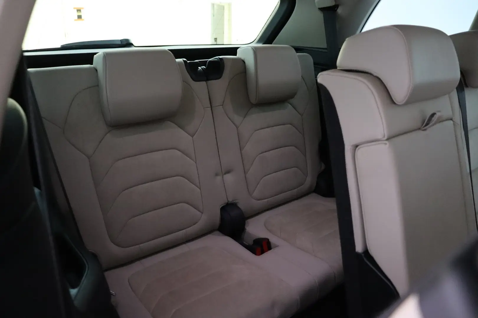 Car Image - Z7FpyXGeUV6y11VpFbhqC