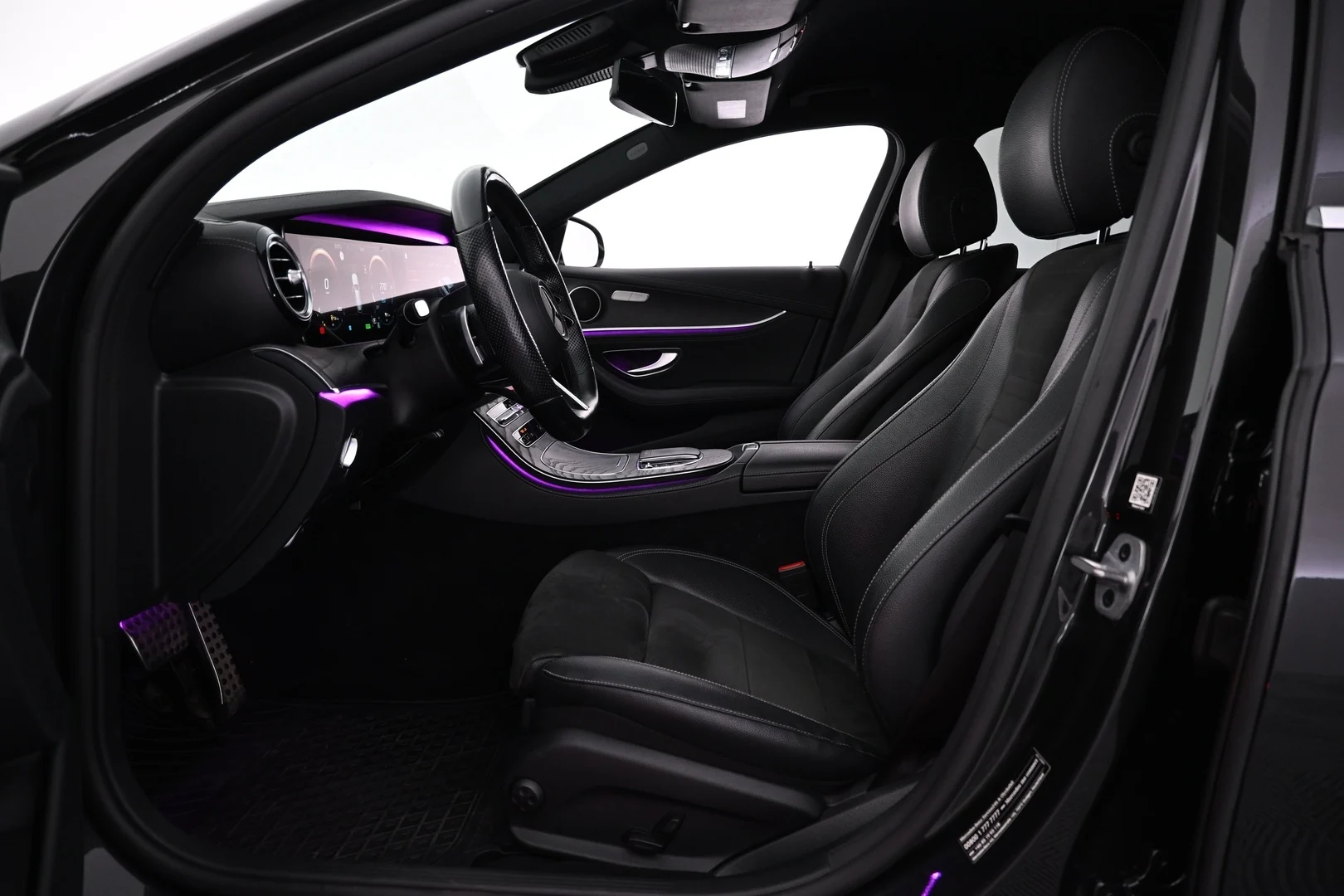 Car Image - 2gRDuRbbyuj6ye9azaan6s