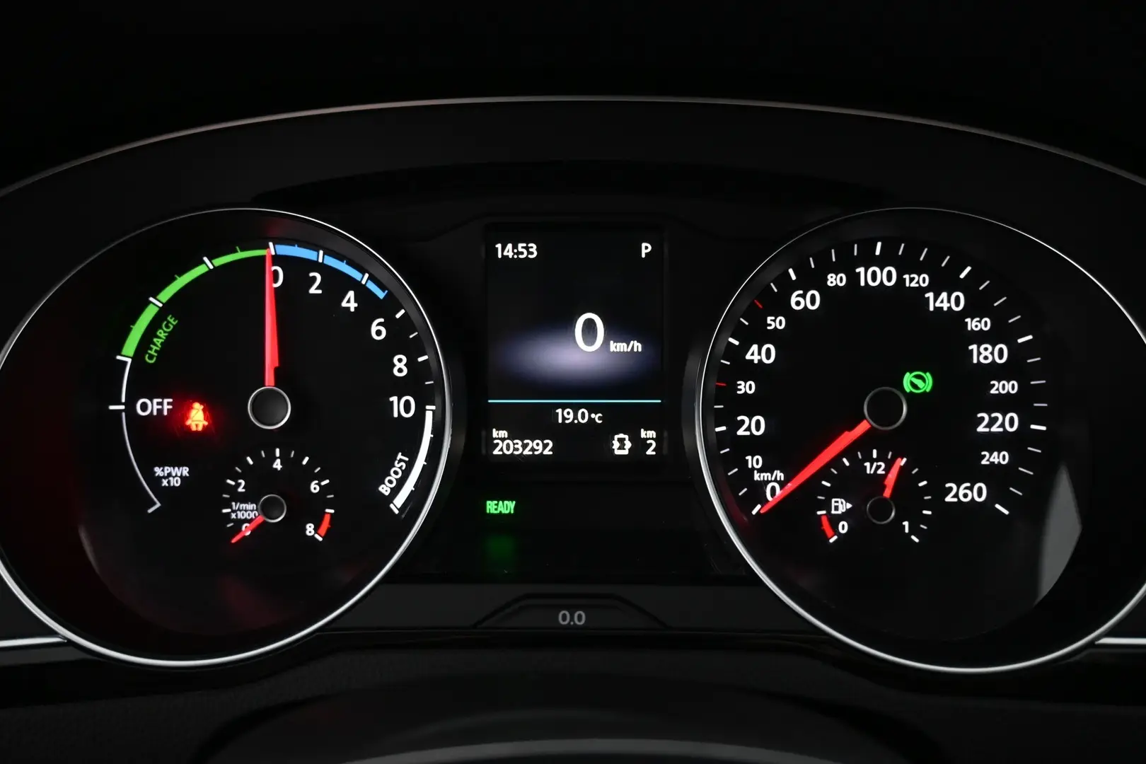 Car Image - 3Kfiu7oIfEuxYT8KgYBhAZ