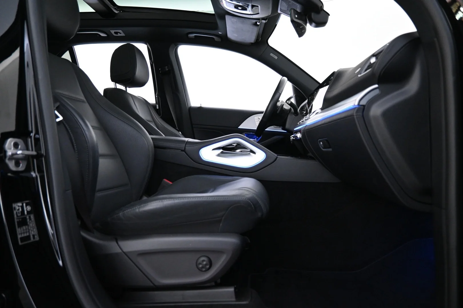 Car Image - 7BbZ5qxAmrqRFzN62Ea7DF