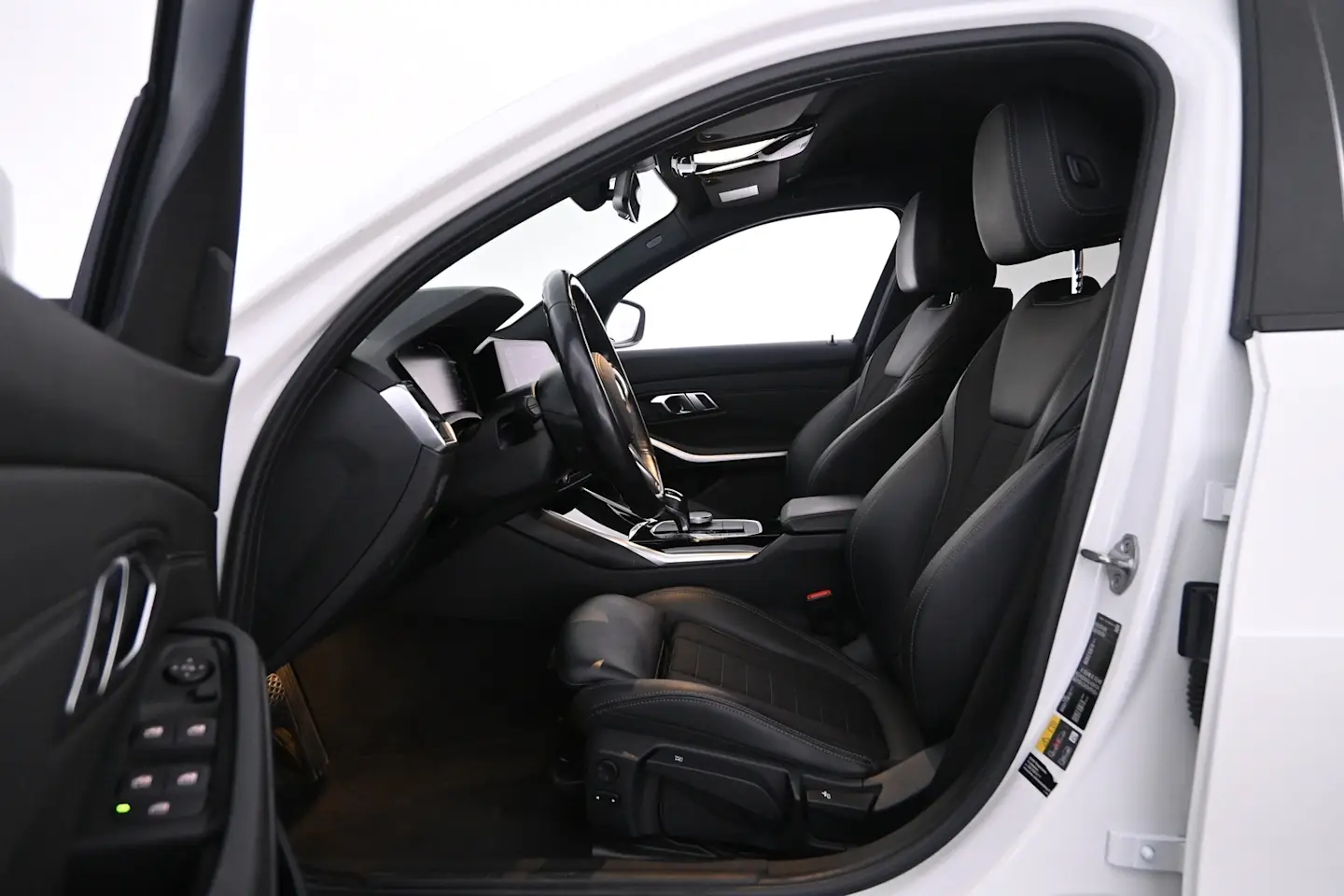 Car Image - ttO12BjdY9JEmiEHLniVh