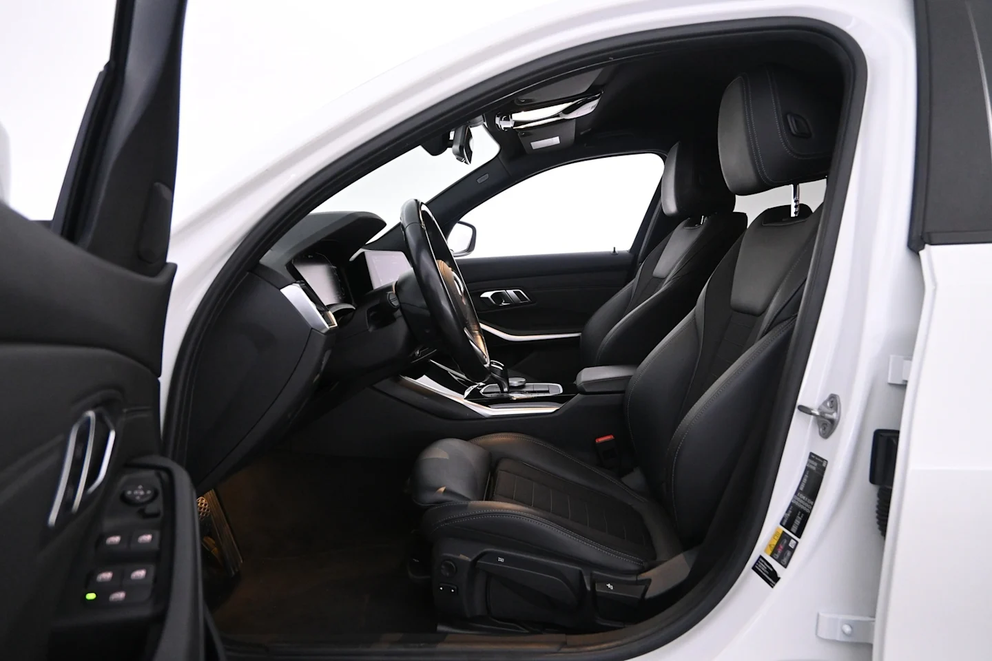 Car Image - ttO12BjdY9JEmiEHLniVh