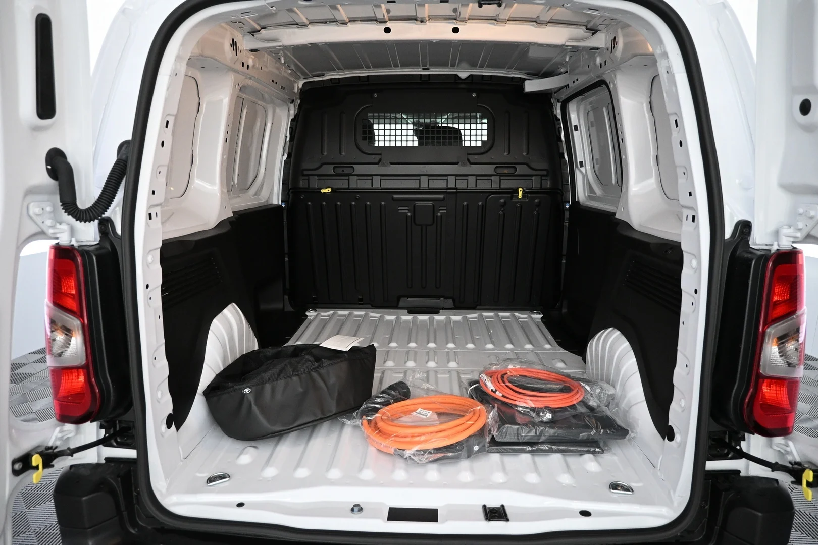 Car Image - 5PtjERqjmcPEkIycqPsVn8