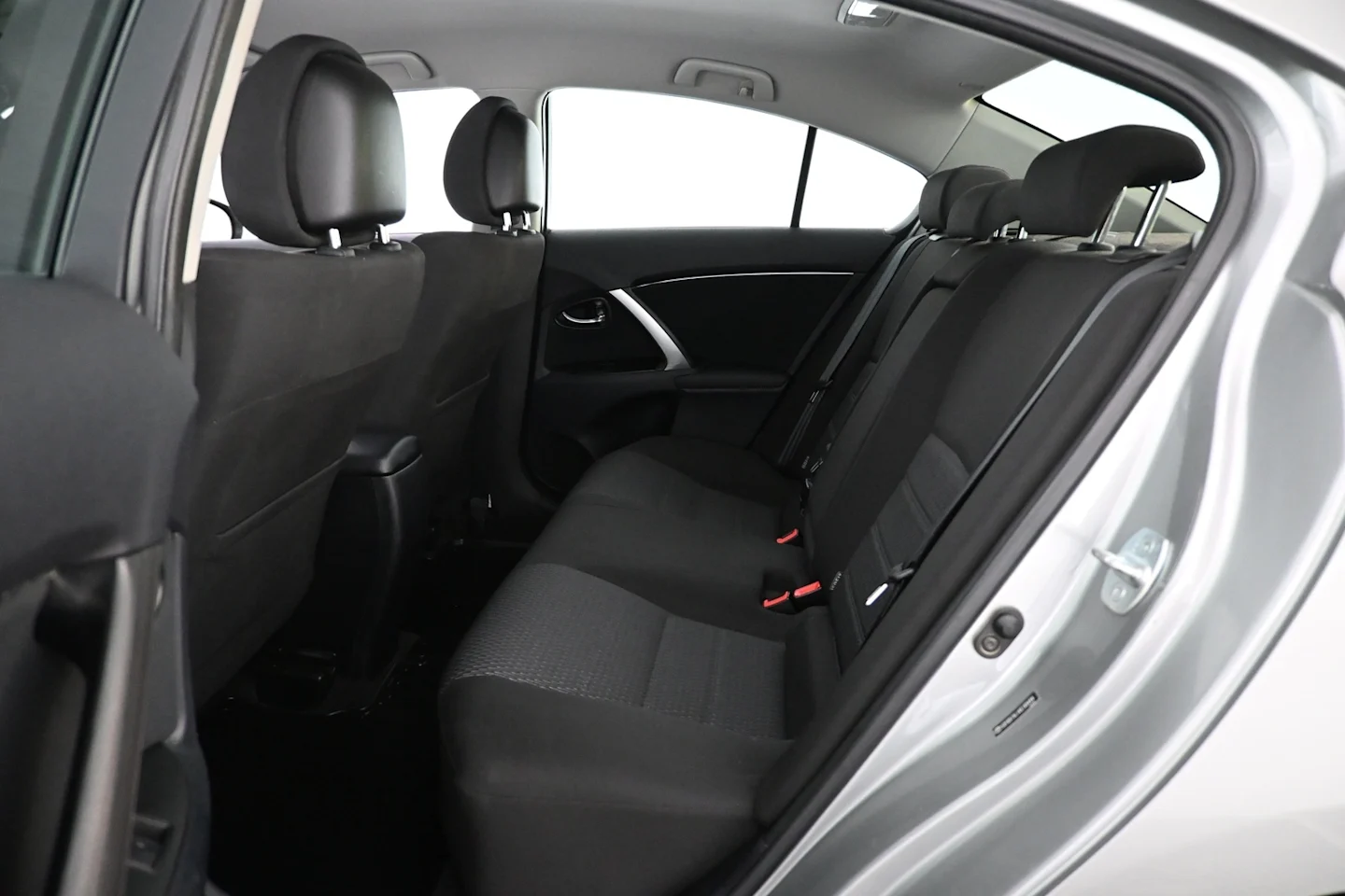 Car Image - 6ys6WQpthZZ5JMpSljBnM3