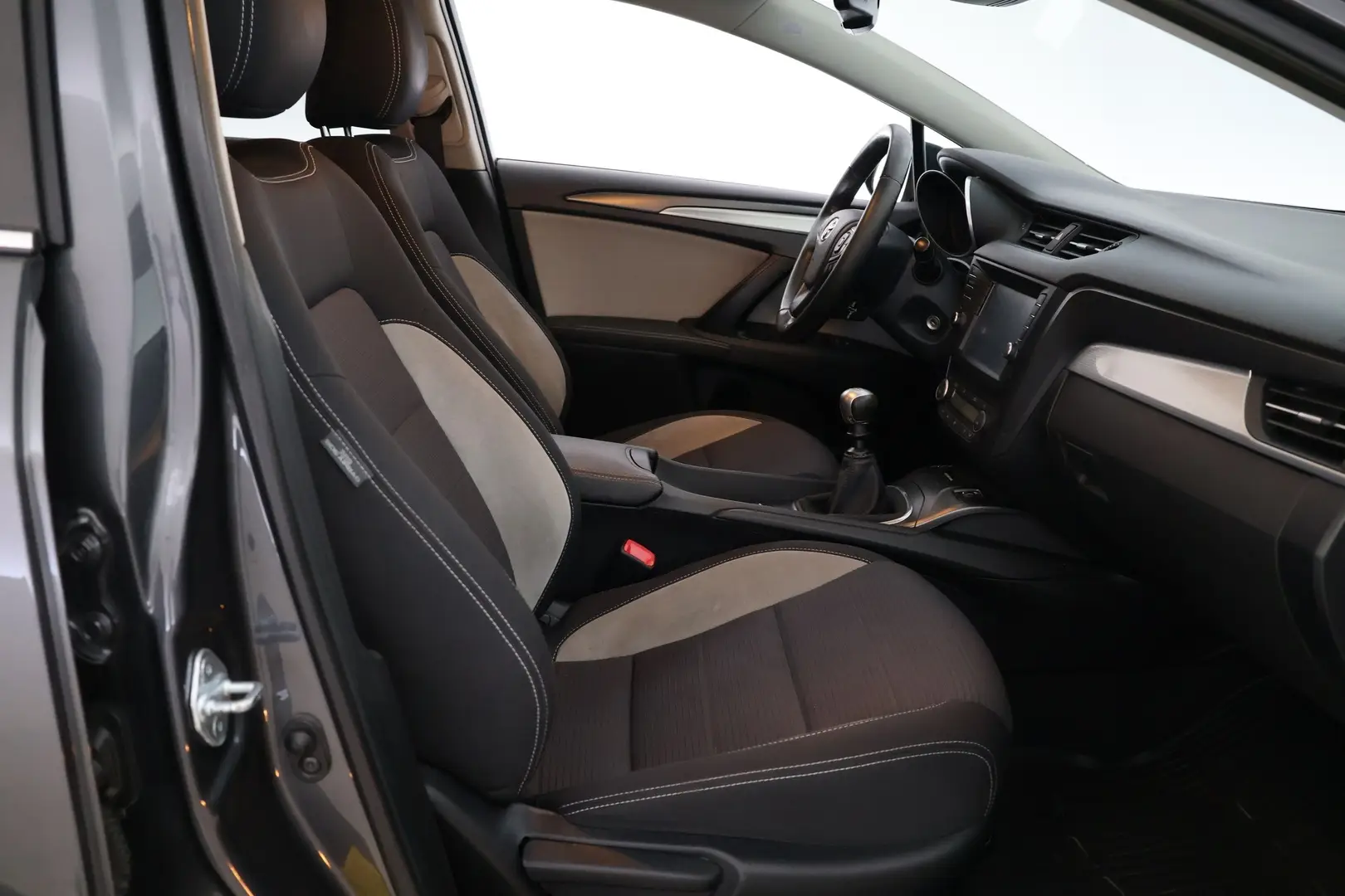 Car Image - 1e9IoSSh20jtRuiEIC0XiH