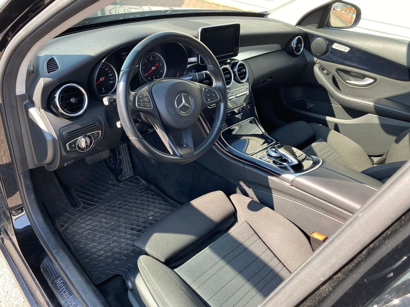 Car Image - 1gVwXyj1TSRCrhZXQHzABH
