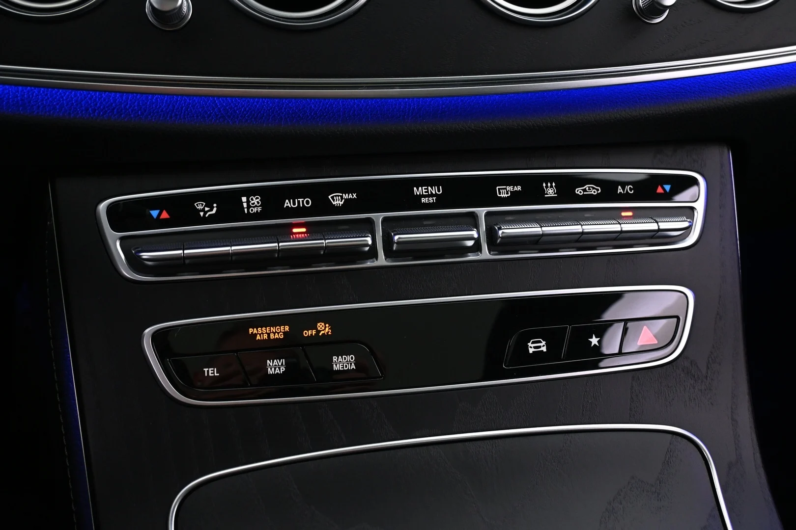 Car Image - WJuxjk9xFdKLqnzcll9p6