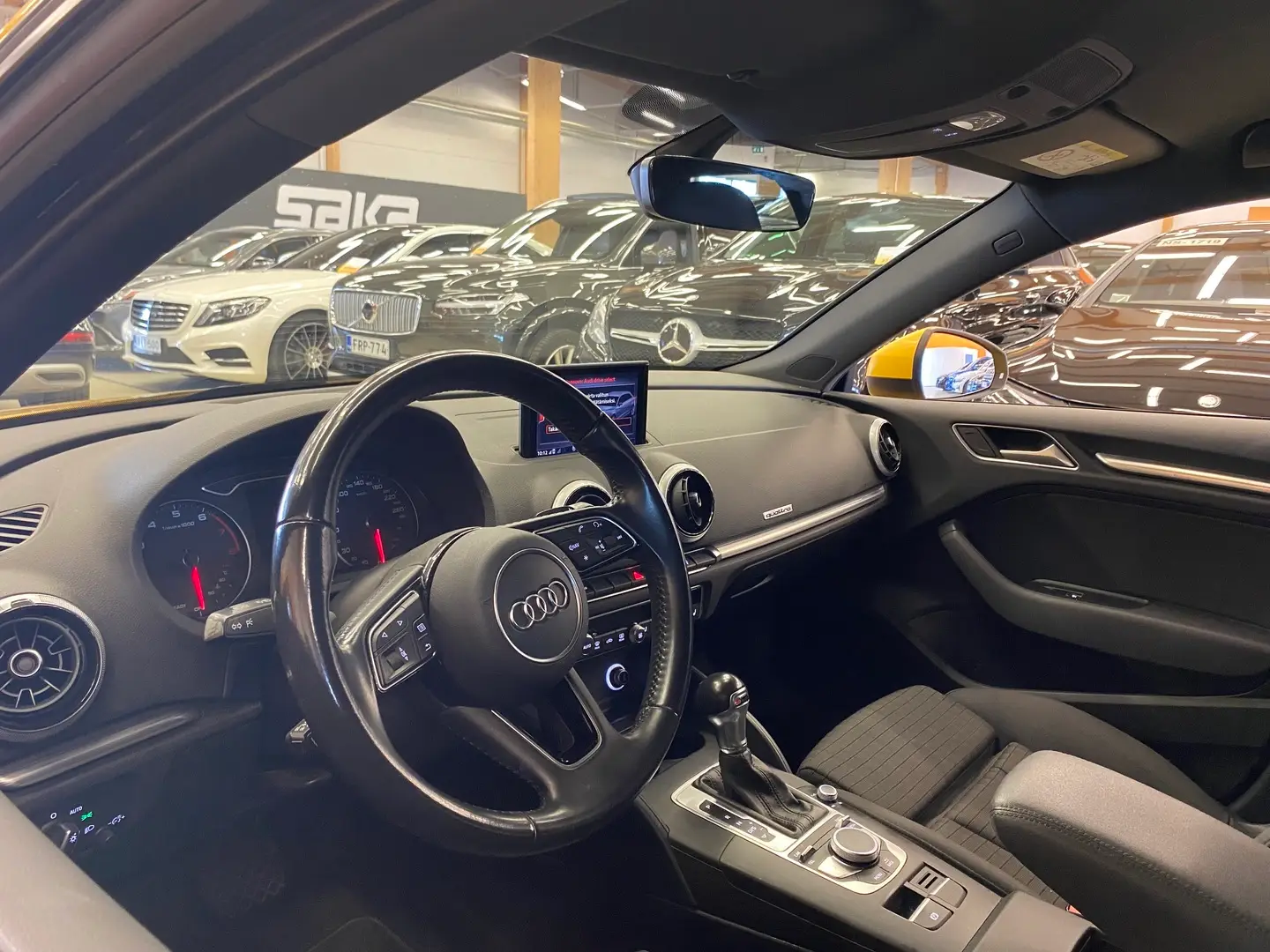Car Image - 3LU0P3J2YHtACGGi9ZmQHK
