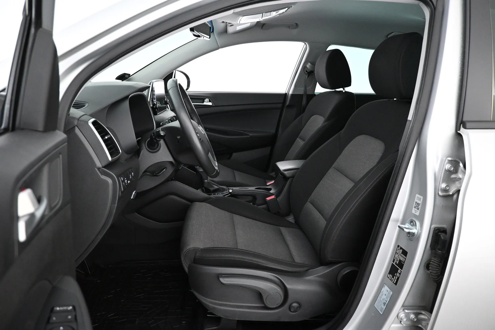 Car Image - 6CRFix35jrlwSxal4TvkbY