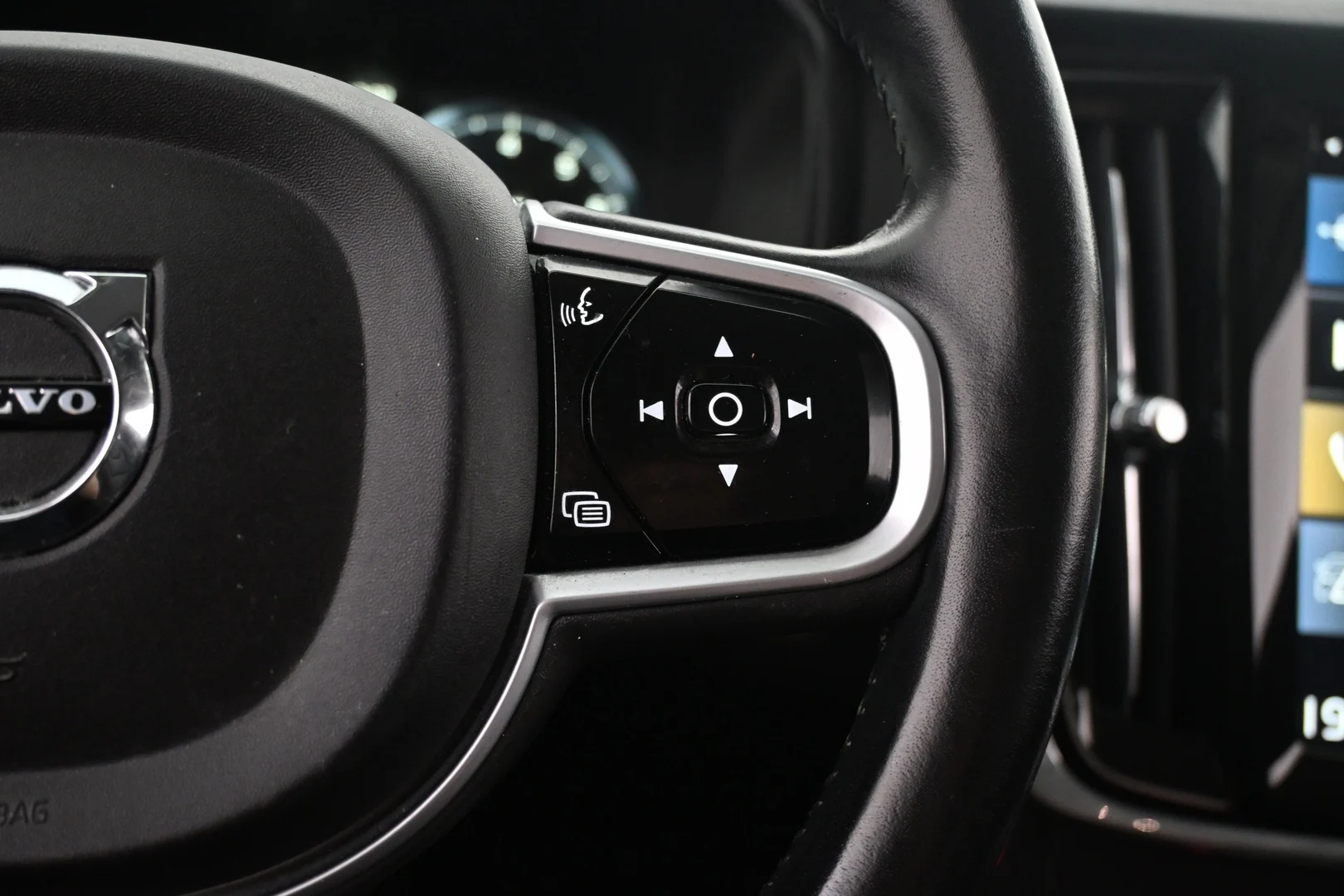 Car Image - 6V4fjDtwXQsVFhWxDC7PMa
