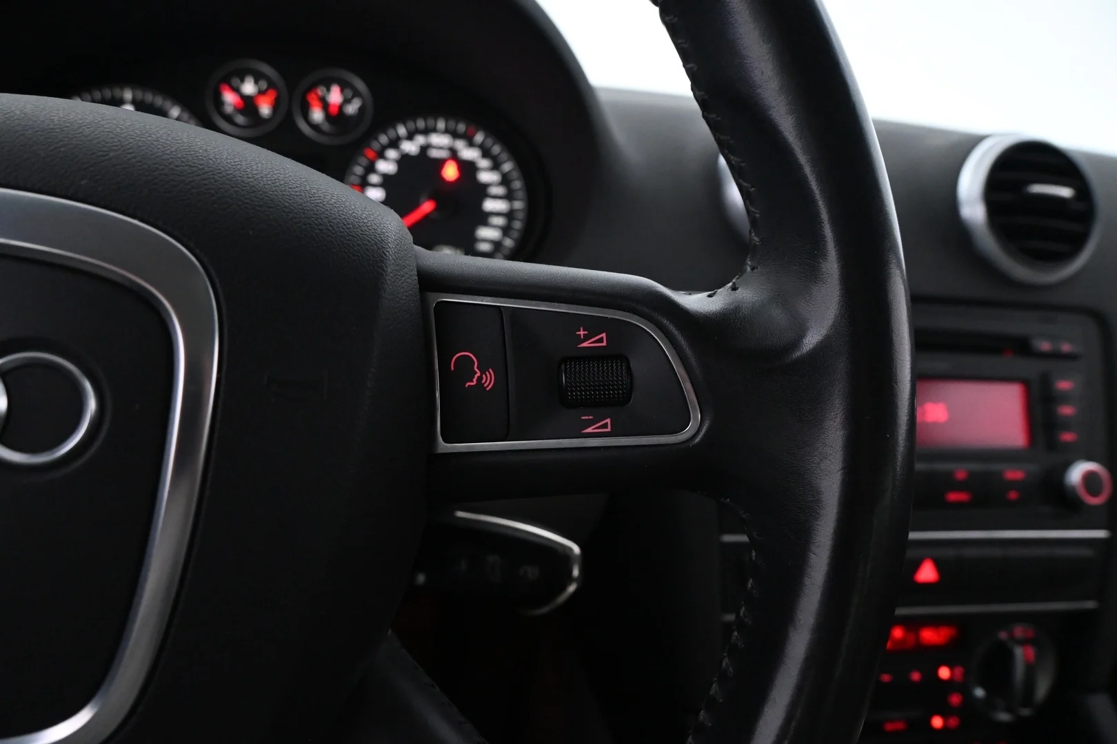 Car Image - 1mGpxGLtQSmTdFQdm9pSMl