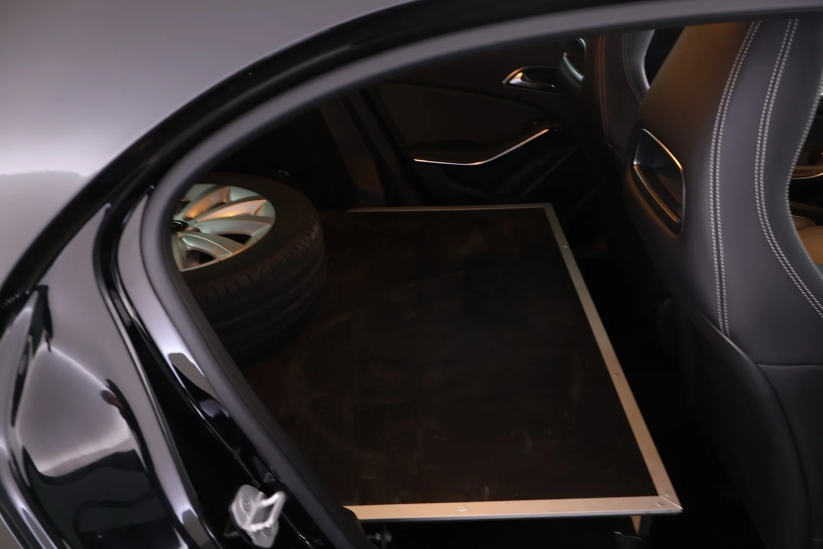 Car Image - 26lS5NdQ3vG8kkzuQRxAms