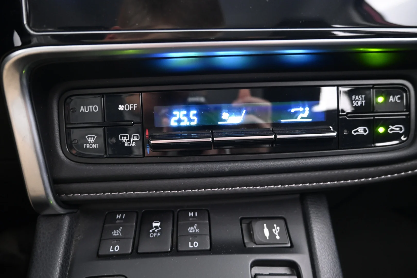 Car Image - 2HN0zktt3mX3ZyisvaiYuA