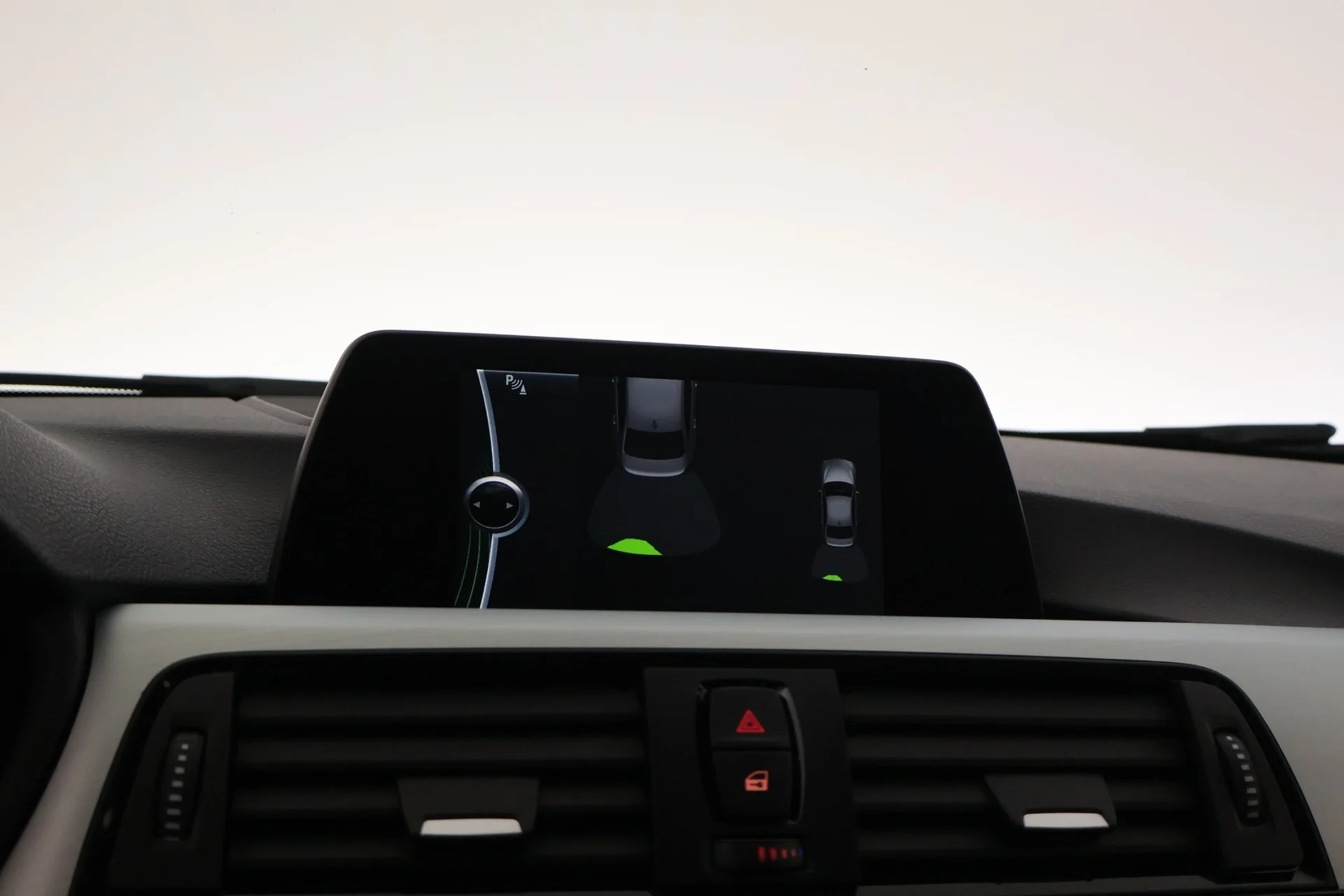 Car Image - 7GS9O4sAro4Jt8kquw5zzE