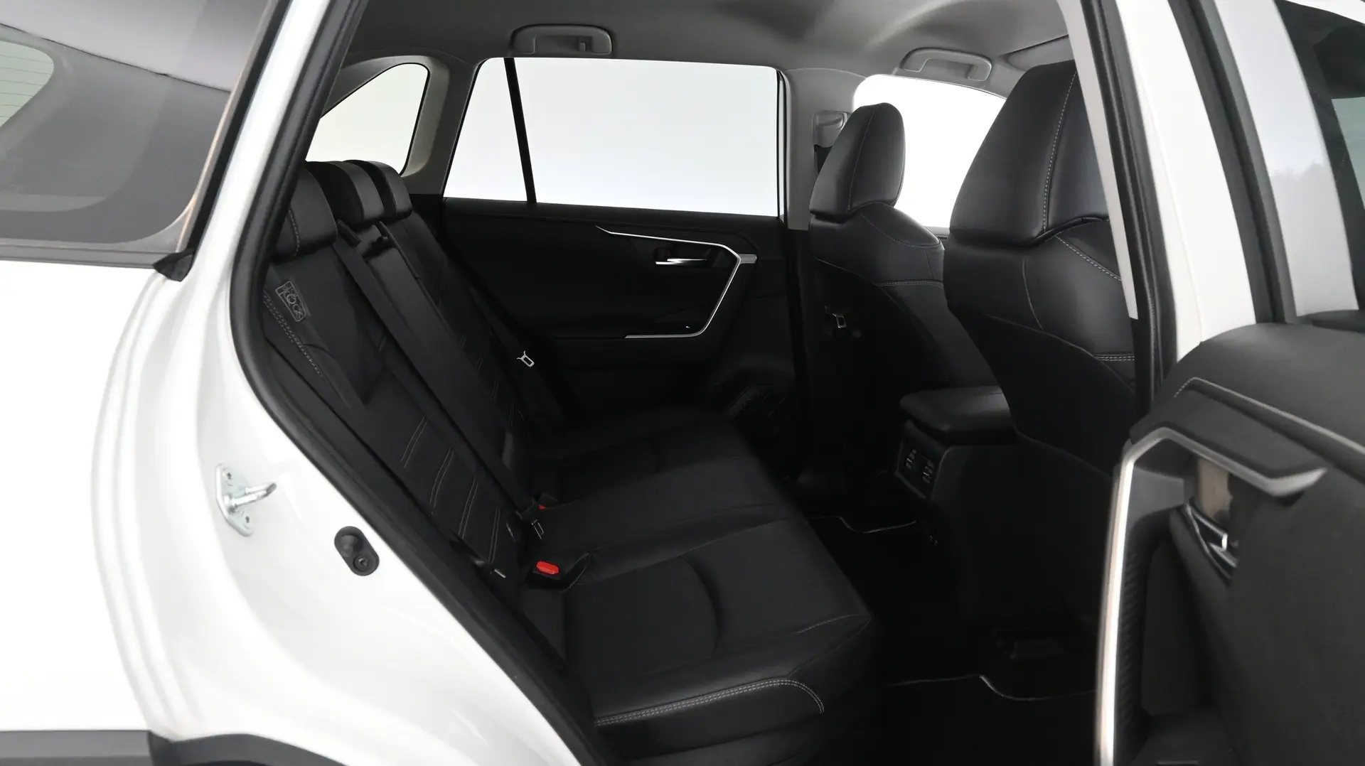 Car Image - 6Zj7MIr0LAv9MQAQ7jAZFo