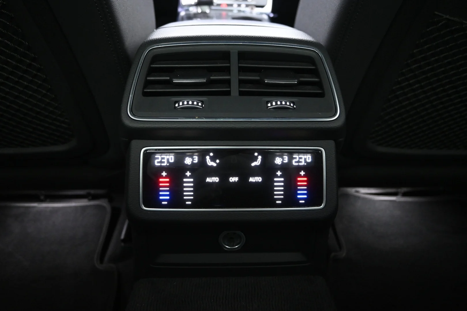 Car Image - 1L3CuO6me2Wa9RXiQtQnMt