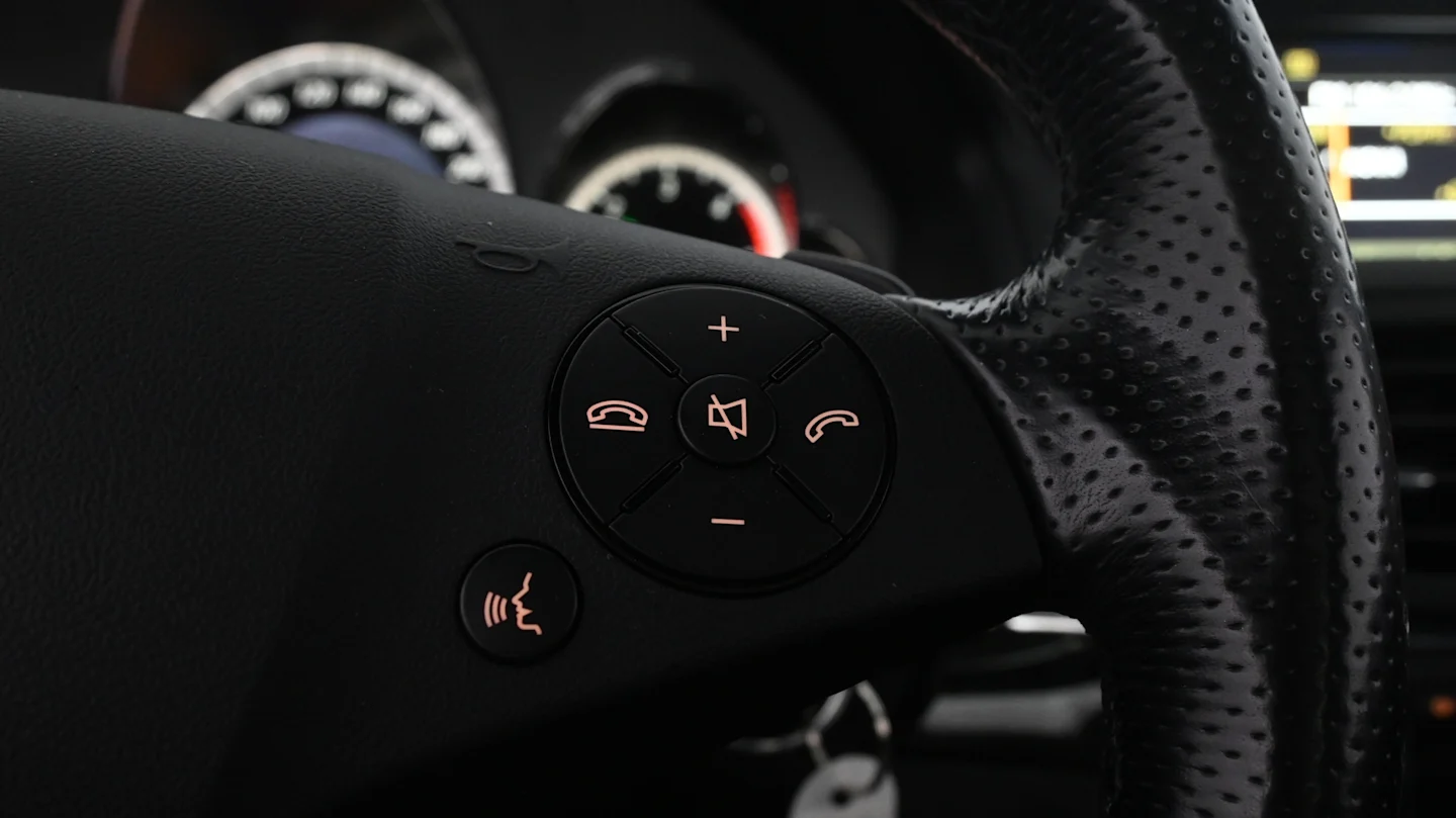 Car Image - uuBGQMucL4L9hccVBY6Mv