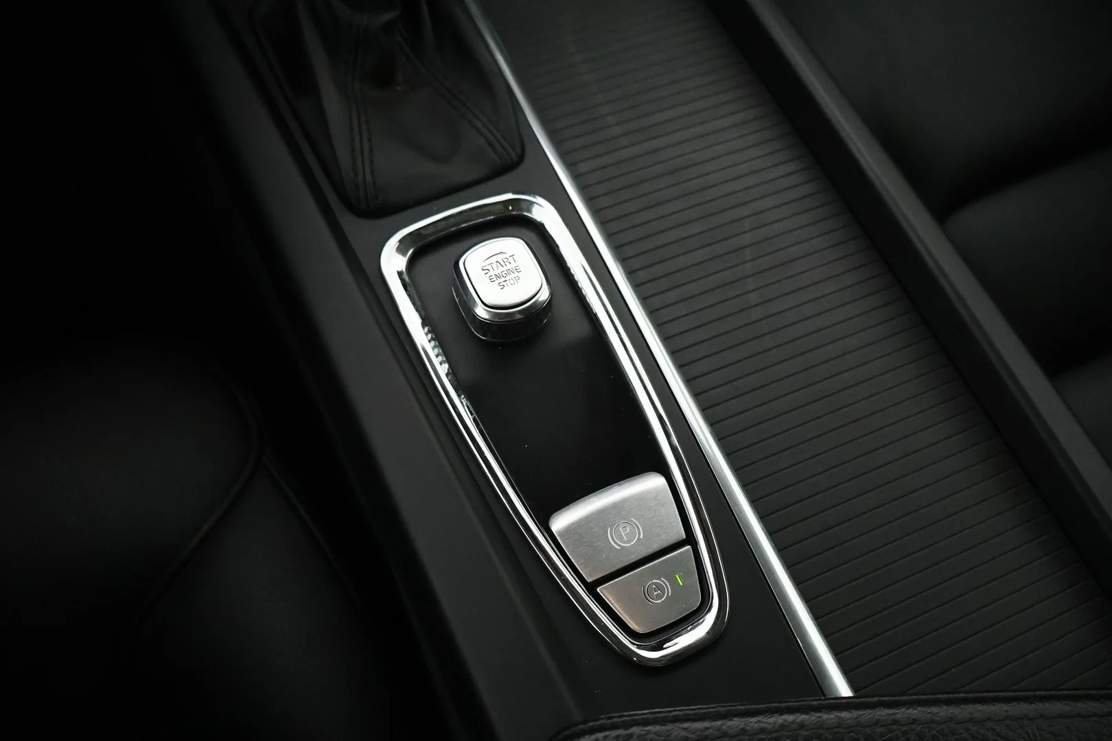 Car Image - 2SdPEQC1UwNLt0xIjPxigJ