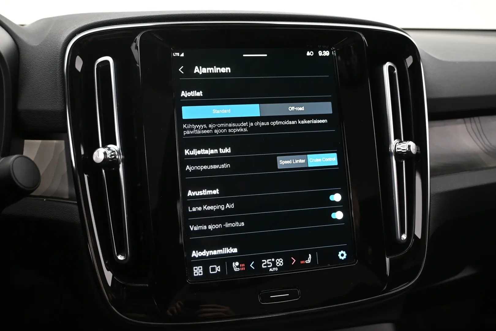 Car Image - 3DMEBPbxxknhE4fubjvMN